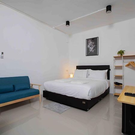 Laewan Guesthouse Baan Tai Luaran gambar