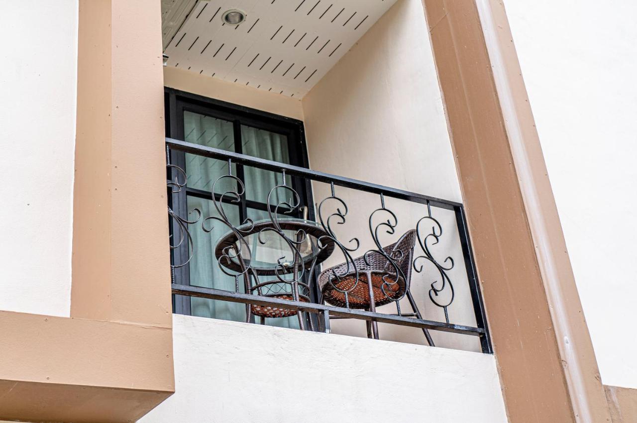 Laewan Guesthouse Baan Tai Luaran gambar