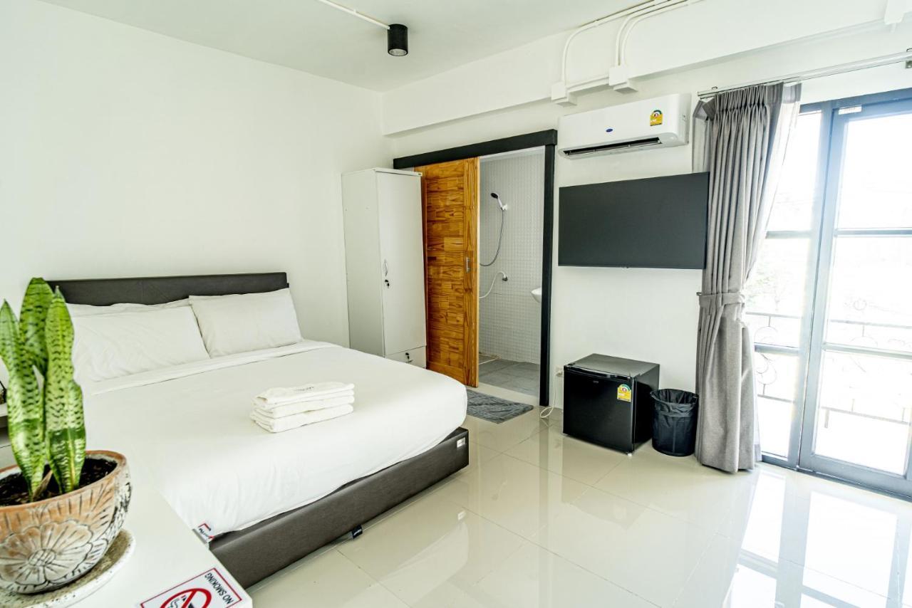 Laewan Guesthouse Baan Tai Luaran gambar